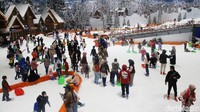 Trans Snow World Bekasi menjadi primadona destinasi liburan anti mainstream.