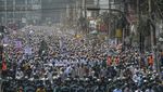 Top 5 Foto Pekan Ini: Heboh Kepulangan Rizieq-Muslim Dunia Kecam Prancis