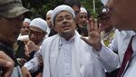 Top 5 Foto Pekan Ini: Heboh Kepulangan Rizieq-Muslim Dunia Kecam Prancis
