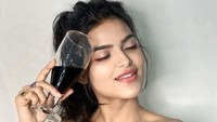 Beruntung bagi Vicky Prasetyo, Urika Ray merespons DM tersebut di Instagram. Foto: Urika Ray