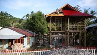 Homestay yang dibangun memiliki tipe 36 dengan mengusung konsep ecovillage dan mengedepankan kearifan lokal.