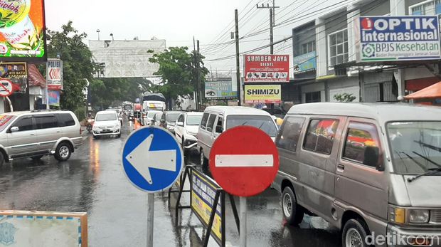 Arus lalin Kota Batu terjadi kepadatan menuju Kota Malang dan Karangploso
