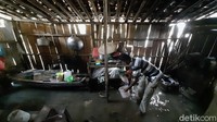 Kepala Pelaksana Harian BPBD Cilacap, Tri Komara Sidhy saat dihubungi mengatakan saat ini terjadi penyusutan air karena hujan tidak turun.