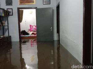 45 Rumah di Probolinggo Terendam Banjir Gegara Sungai Meluap