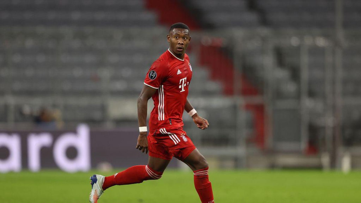 Manchester United kabarnya tak jadi ikut berburu David Alaba dari Bayern Munich. (Foto: Alexander Hassenstein/Getty Images)