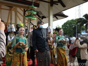 Begini Momen Jamasan Pusaka Kyai Pradah Saat Pandemi COVID-19