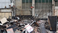 Sarinah merupakan pusat perbelanjaan (Mal) pertama di Indonesia. 