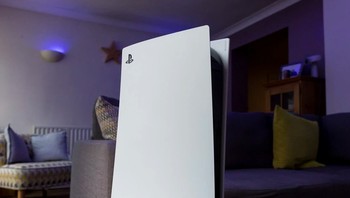 PS5 sebagai konsol terbaru dipasarkan pada tahun 2020 ini. Foto: istimewa
