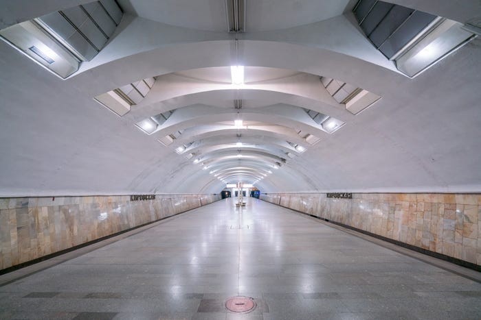 Megahnya Interior Stasiun Metro di Rusia