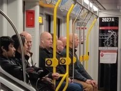 Wkwk! 10 Kejadian Kocak di Kereta