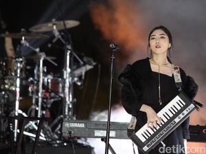 Tampil di DHot Music Day, Berikut Profil Isyana Sarasvati