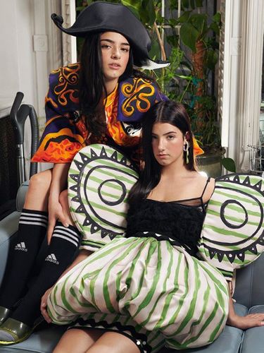 Charli D'Amelio dan Dixie D'Amelio Charli D'Amelio dan Dixie D'Amelio