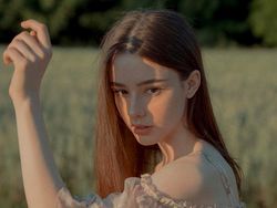 Dasha Taran, Selebgram Rusia yang Cantik Menawan