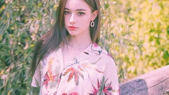 Namun demikian, parasnya menjadi kekaguman banyak fans di duniai maya. Foto: Instagram