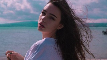 Tak banyak yang diketahui soal kehidupan pribadi Dasha. Foto: Instagram