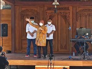 Risma Turun Kenalkan ke Warga dan Galang Dukungan untuk Eri-Armuji