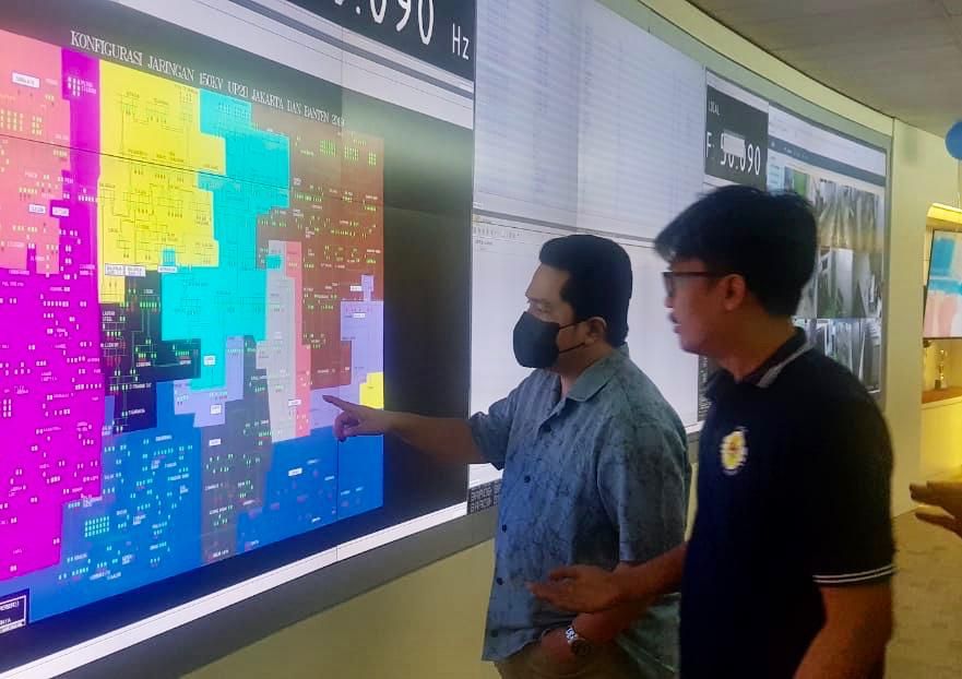 Erick Thohir di Kantor PLN Disjaya