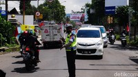 Prediksi kepolisian kendaraan wisatawan di Lembang sisa 40 persen dari sebelumnya mencapai 80 persen.