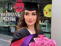 Pesona Model Cantik Inspiratif yang Sekolah Hukum Sekaligus Pilot