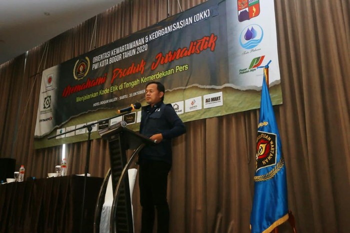 Wali Kota Bogor Bima Arya membuka Orientasi Kewartawanan dan Keorganisasian (OKK) yang digelar Persatuan Wartawan Indonesia (PWI) Kota Bogor di Ballroom Hotel Bogor Valley