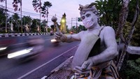 Kasus demi kasus COVID-19 mengalami peningkatan melalui transmisi lokal atau penularan antarwarga.  