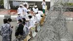 Akses Menuju Kedubes Prancis Ditutup Kawat Berduri