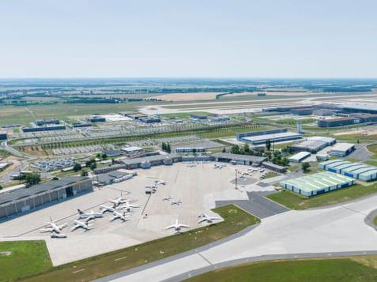 Bandara Terkutuk Jerman Akhirnya Dibuka, Telan Biaya Rp 124 Triliun