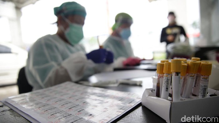 Swab Antigen Rapid Test Test Pcr Perbedaan Dan Tingkat Akurasinya Swab Antigen Rapid Test Test Pcr Perbedaan Dan Tingkat Akurasinya