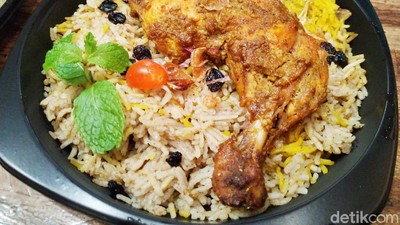 Di Sini Ada Nasi Biryani Autentik Racikan Chef Hinam ala Timur Tengah