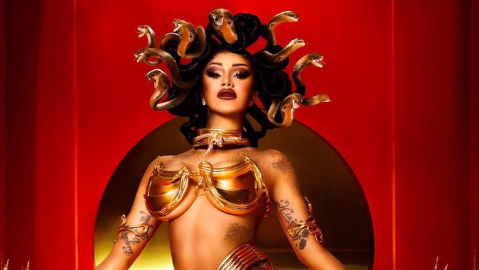 Cardi B jadi jelmaan Ratu Ular