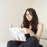 Tak bisa dipungkiri jika wanita yang belum lama ini menikah dengan seorang bule bernama Ruanth Thyssen tersebut punya kemiripan fitur wajah dengan Suzy. Foto: Instagram @cindythefannie