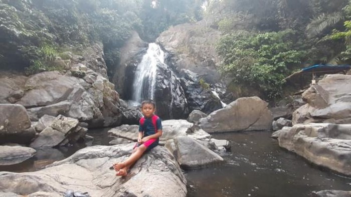 Curug Rahong di Bogor