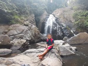 Satu Lagi Air Terjun di Bogor: Curug Rahong