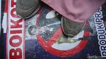 Ragam Poster Macron yang Dibawa Massa di Demo Bela Nabi