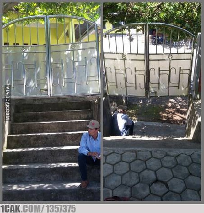 Sungguh ide yang sangat cemerlang membuat pagar mengambang di atas tangga. Kalau gini mah maling nggak usah susah-susah deh bisa lewat kolong pagar aja. Foto: 1cak.com