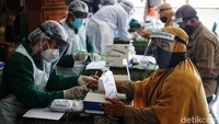 Sebelum dimulai, seluruh guru, karyawan hingga penjaga di dua sekolah tersebut harus mengikuti rapid test terlebih dahulu. Jika ada yang reaktif dan positif COVID- 19 setelah dilakukan swab test, maka uji coba dibatalkan.