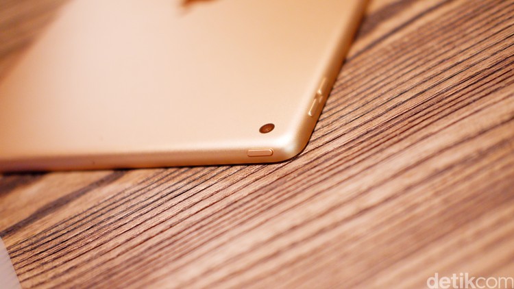 iPad 8