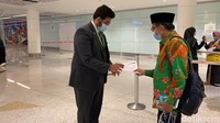 Saat tiba di Bandara Internasional King Abdul Aziz di Jeddah, rombongan kembali melakukan pengecekan. (Istimewa)