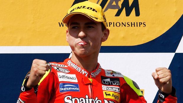 Jorge Lorenzo Aprilia PHILLIP ISLAND, AUSTRALIA - OCTOBER 14: Jorge Lorenzo of Spain and the Fortuna Aprilia Team celebrates winning the 250cc Australian motorcycle grand prix during the 2007 Australian Motorcycle Grand Prix held at Phillip Island October 14, 2007 on Phillip Island, Australia. (Photo by Quinn Rooney/Getty Images)