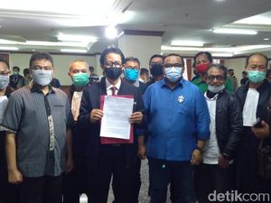 Video Serahkan Surat ke MK, Serikat Buruh Berencana Gugat UU Ciptaker