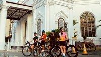 Dalam Instagramnya, Luna Maya berbagi keseruannya saat menikmati liburan di Jawa Tengah. (Luna Maya/Instagram)