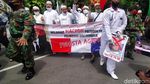 Massa Ormas Islam Geruduk Kantor Perdagangan Prancis di Surabaya