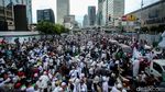 Foto: Massa Tumpah Ruah Geruduk Kedubes Prancis di Aksi Bela Nabi
