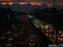 Habis Hujan di Jam Pulang Kantor, Tol Dalkot dan Jalur Arteri Jaksel Macet