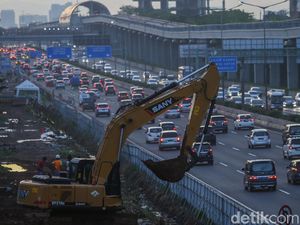 Ada Perbaikan Jalan, Tol Merak Arah Jakarta Macet Parah