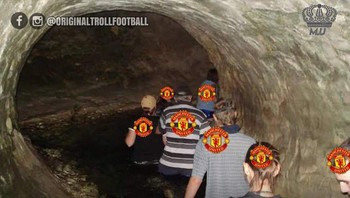 Fans MU terpaksa harus kembali ke dalam gua. Foto: istimewa