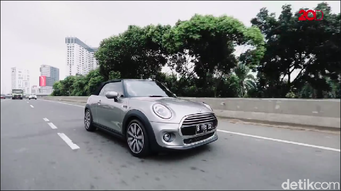 Bergaya Bak Anak Sultan dengan MINI Cabrio Bergaya Bak Anak Sultan dengan MINI Cabrio