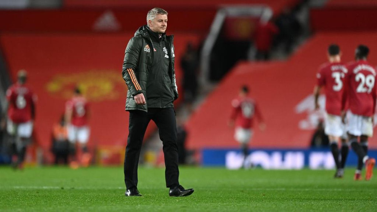 Solskjaer dibayang-bayangi rumor pemecatan. (Foto: Getty Images/Shaun Botterill)