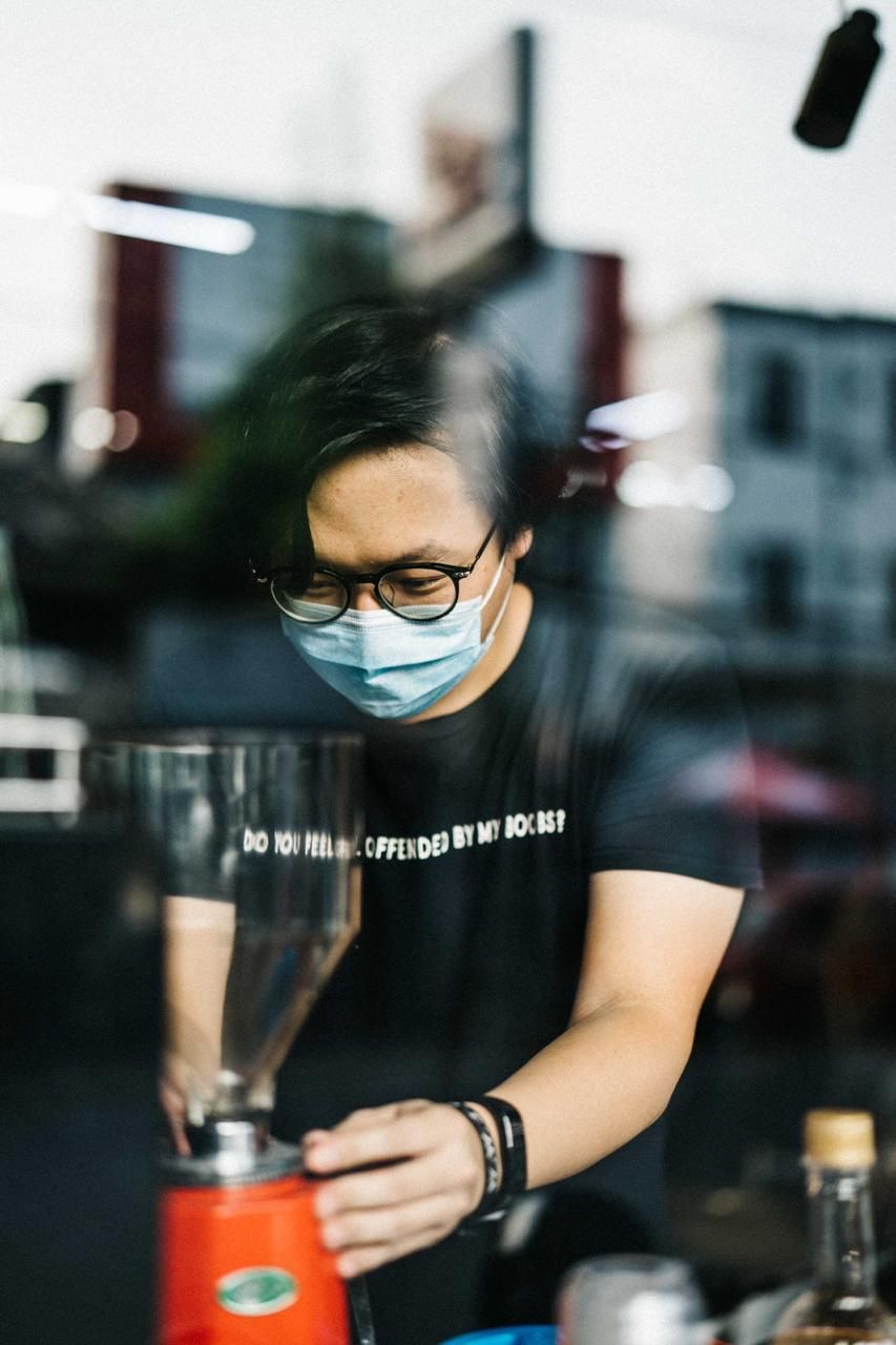 Pemilik Kopi Pak Deni dan Studio Tiga, Joshua Gunadi