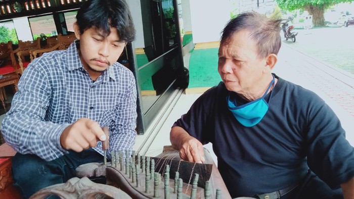 Penglaras Gamelan asal Klaten